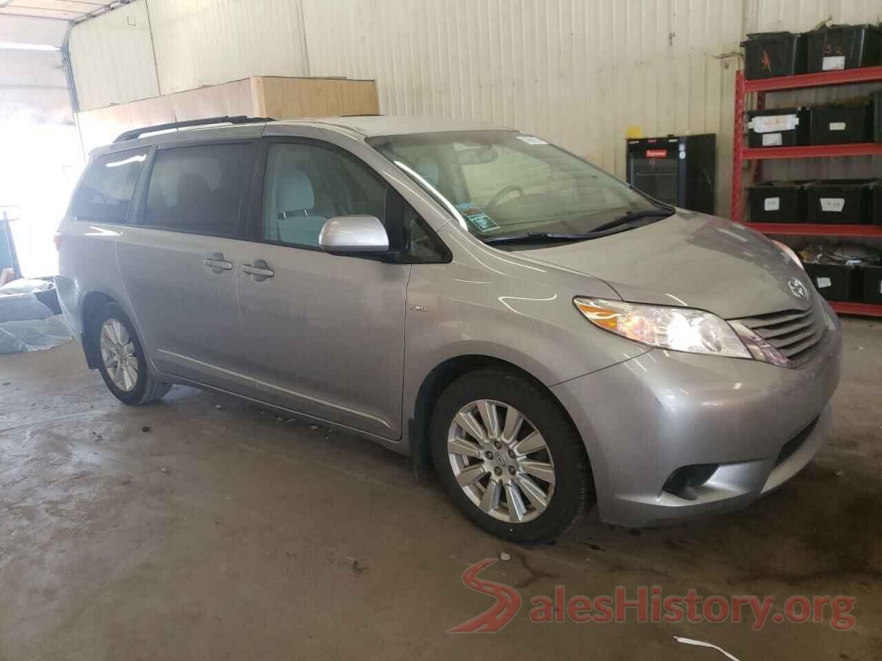 5TDJZ3DC0HS156239 2017 TOYOTA SIENNA