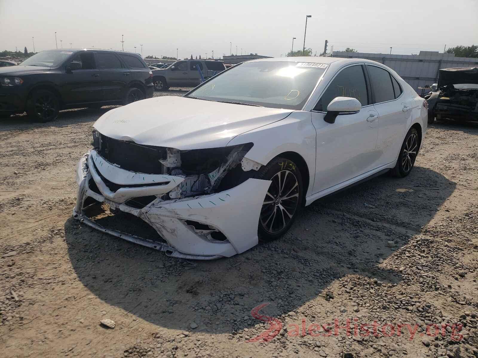 4T1B11HK4JU661814 2018 TOYOTA CAMRY