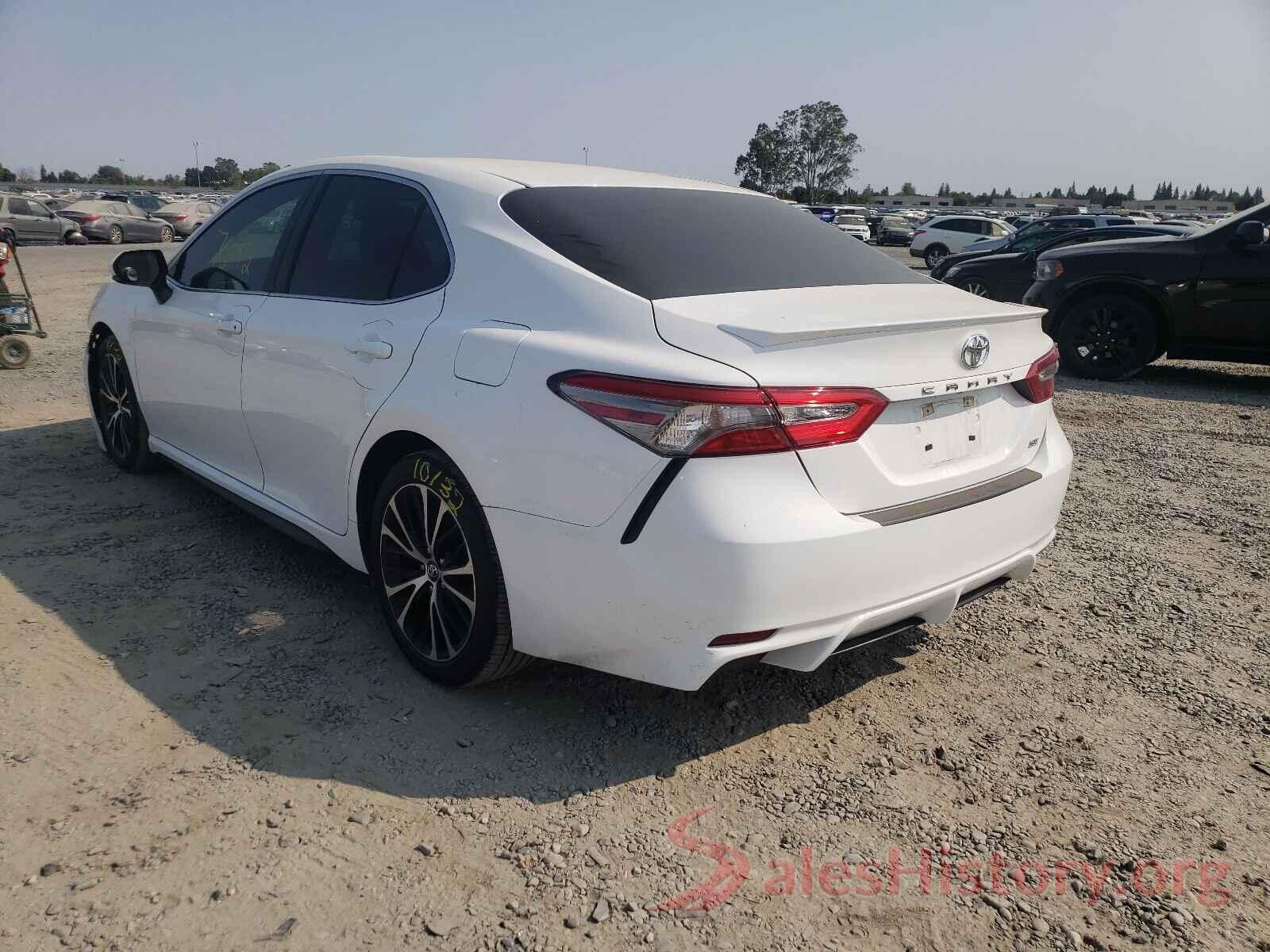 4T1B11HK4JU661814 2018 TOYOTA CAMRY