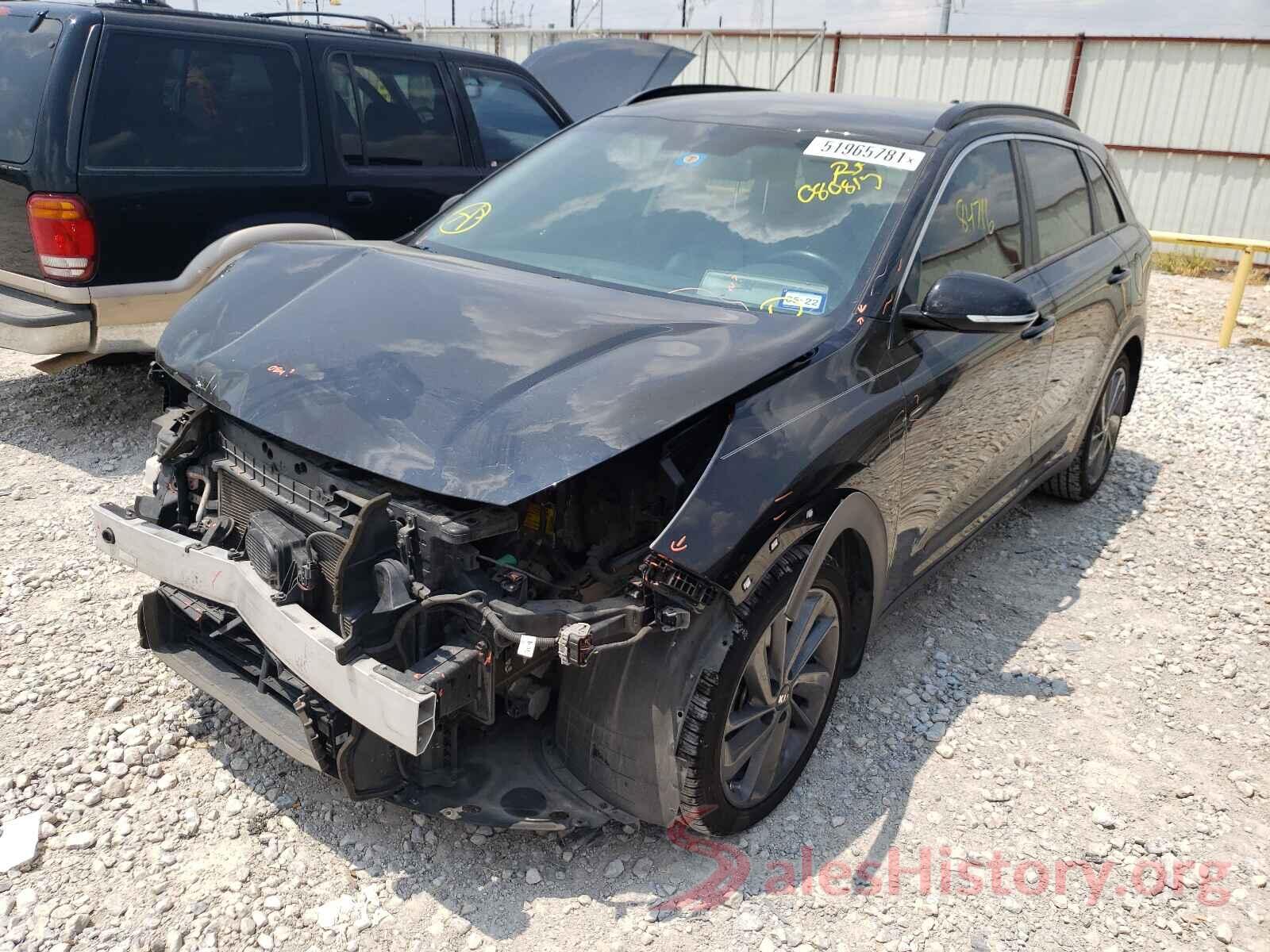 KNDCC3LC7H5080813 2017 KIA NIRO