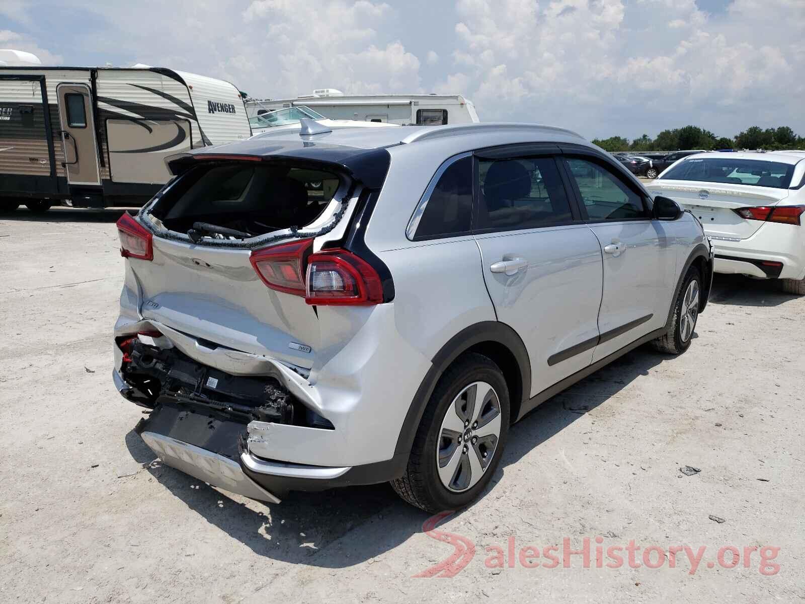 KNDCB3LC1K5256426 2019 KIA NIRO