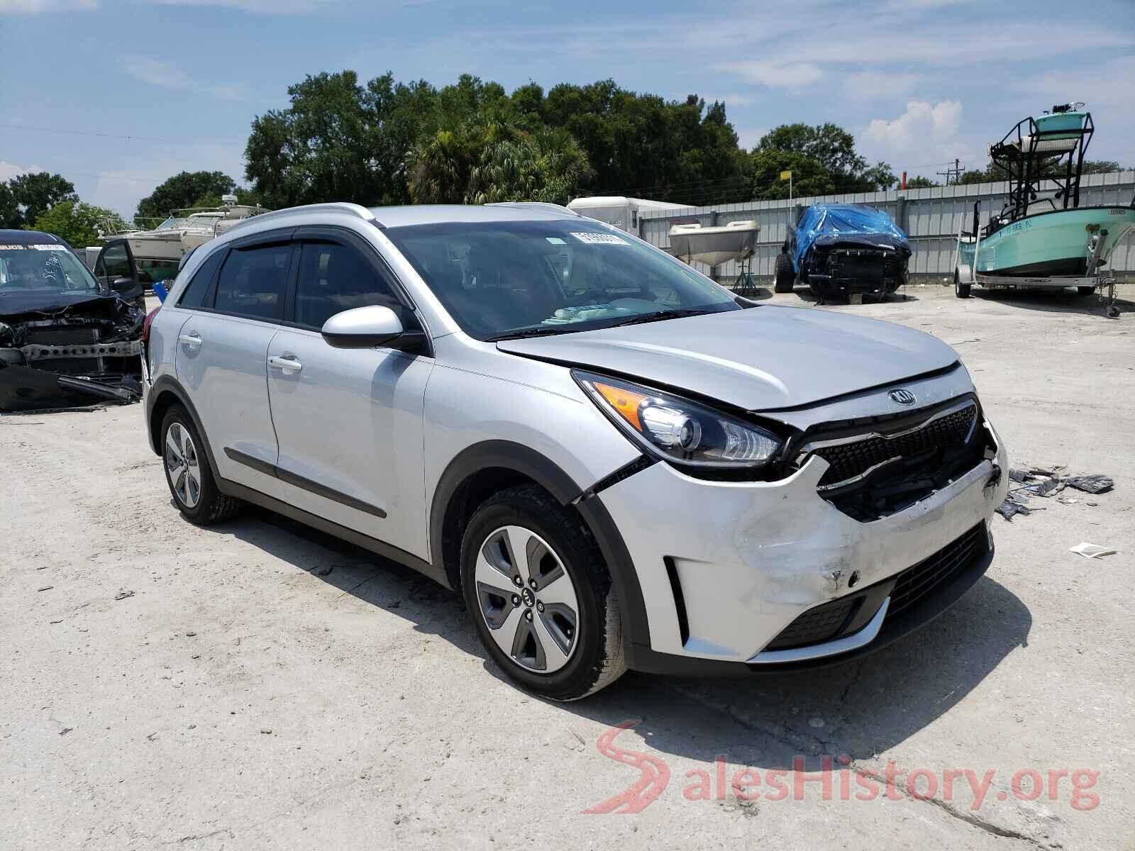 KNDCB3LC1K5256426 2019 KIA NIRO