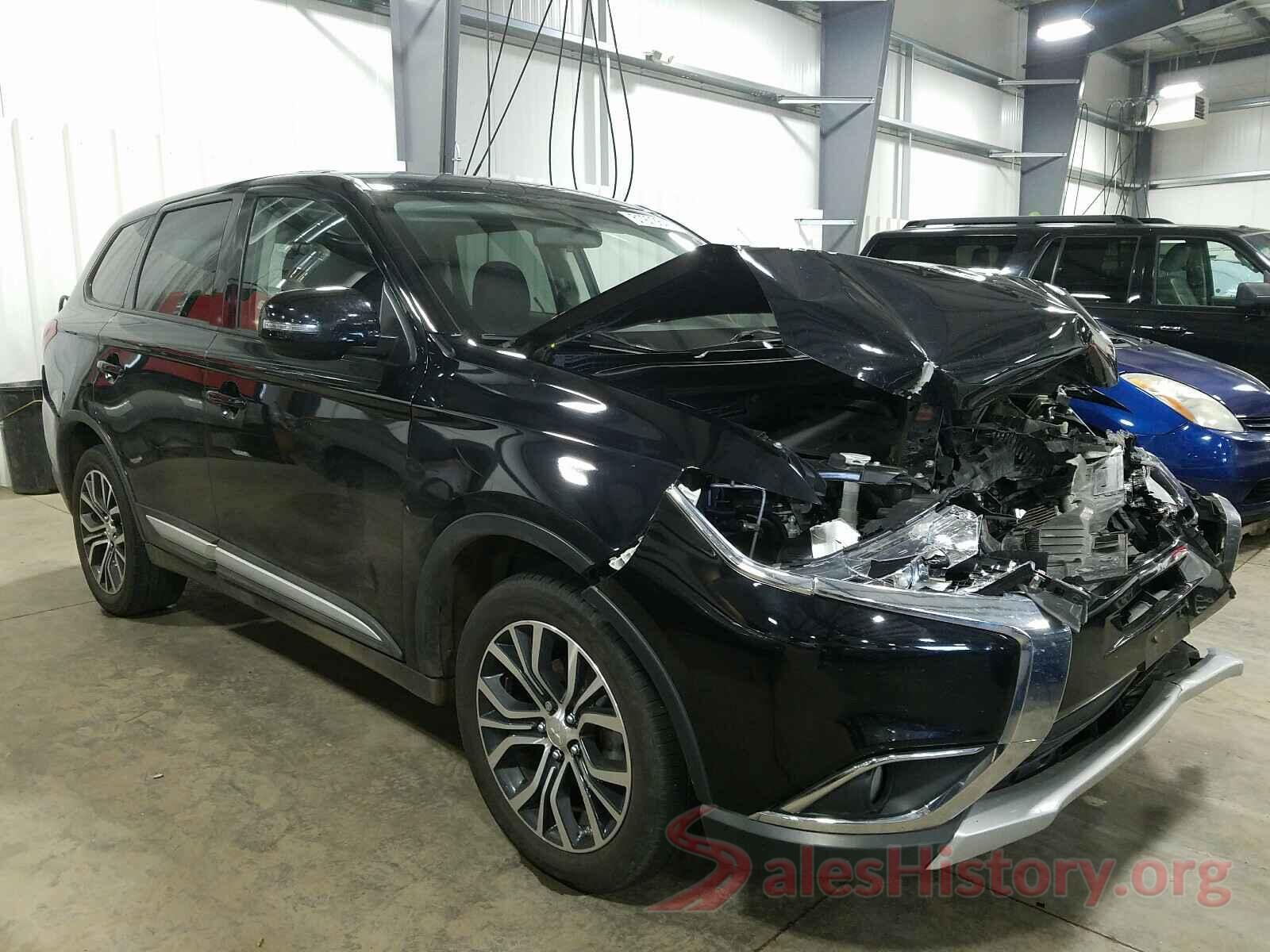 JA4AZ3A36JJ004693 2018 MITSUBISHI OUTLANDER