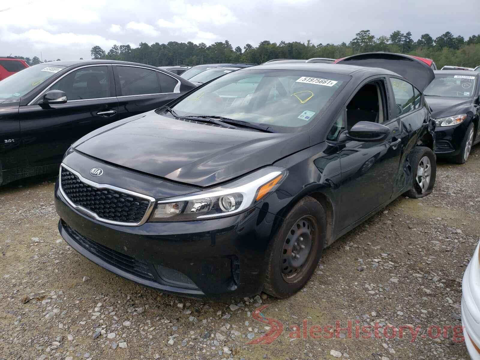 3KPFK4A7XHE049779 2017 KIA FORTE