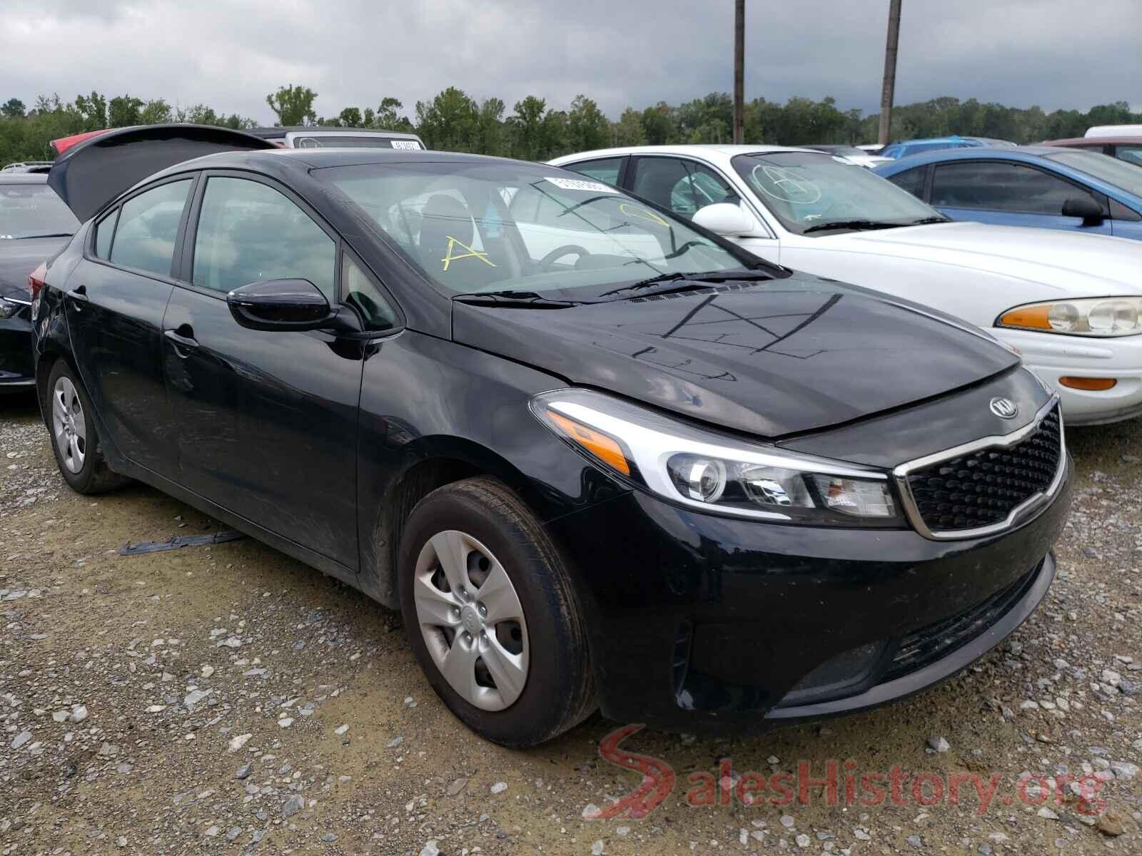 3KPFK4A7XHE049779 2017 KIA FORTE