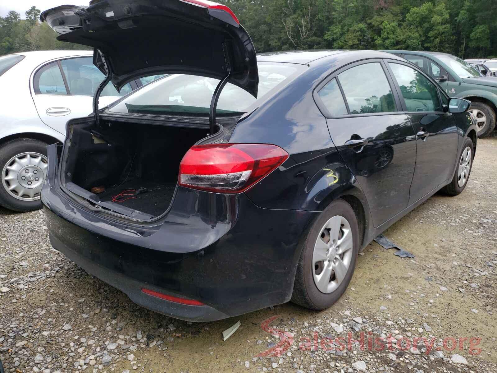 3KPFK4A7XHE049779 2017 KIA FORTE