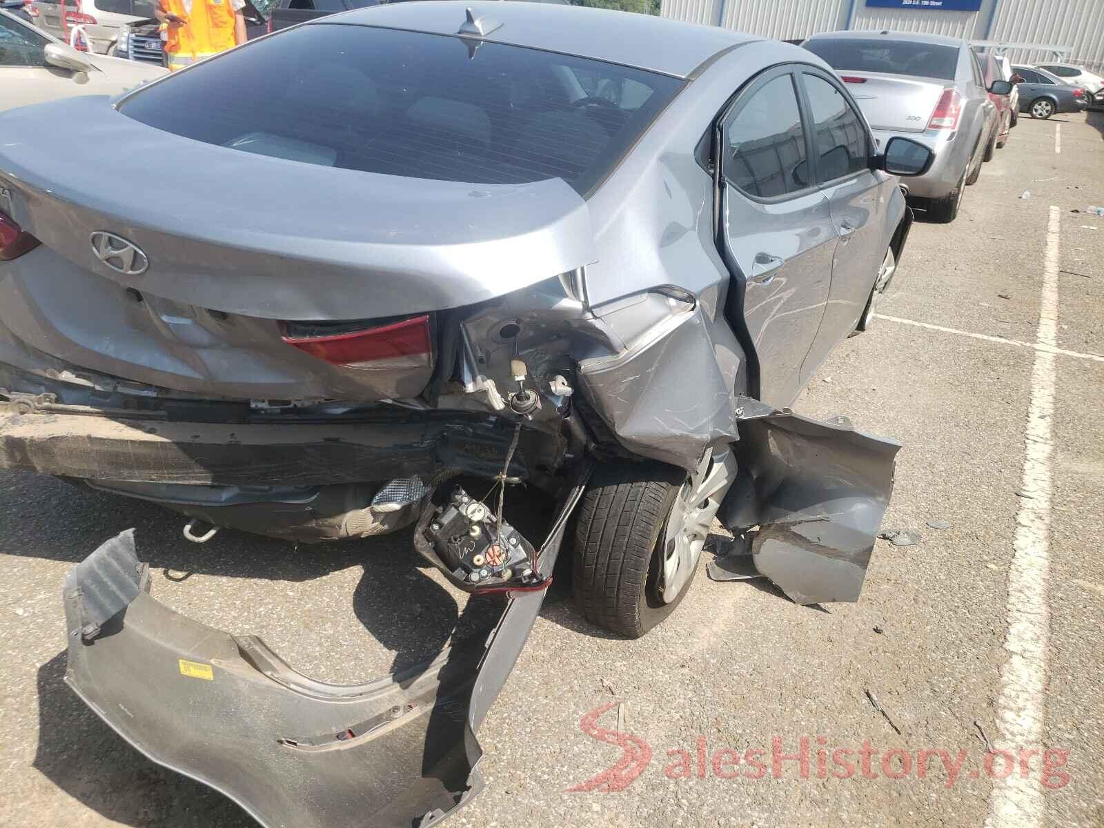 5NPDH4AE2GH772721 2016 HYUNDAI ELANTRA