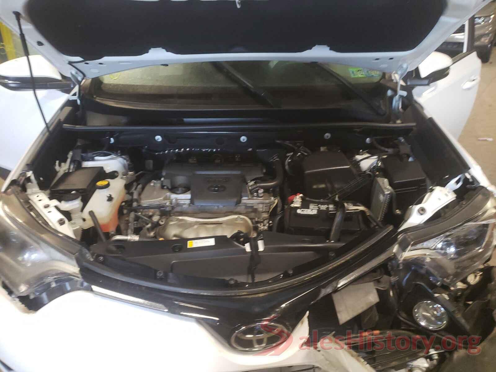 2T3RFREVXHW683556 2017 TOYOTA RAV4