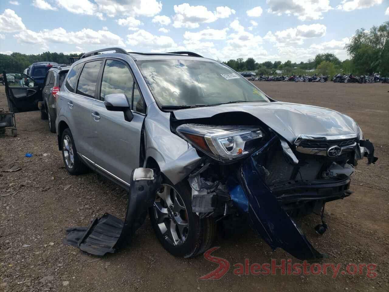 JF2SJAWC5JH610302 2018 SUBARU FORESTER