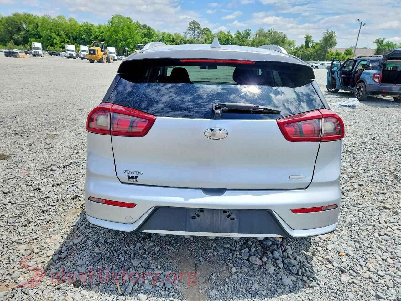 2019 KIA NIRO VIN KNDCB3LC6K5249648, left side view