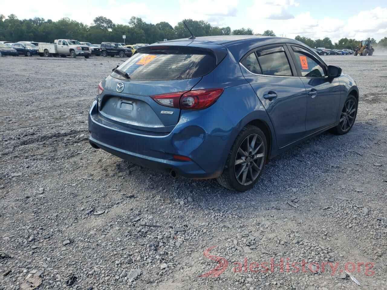 3MZBN1L33JM163730 2018 MAZDA 3