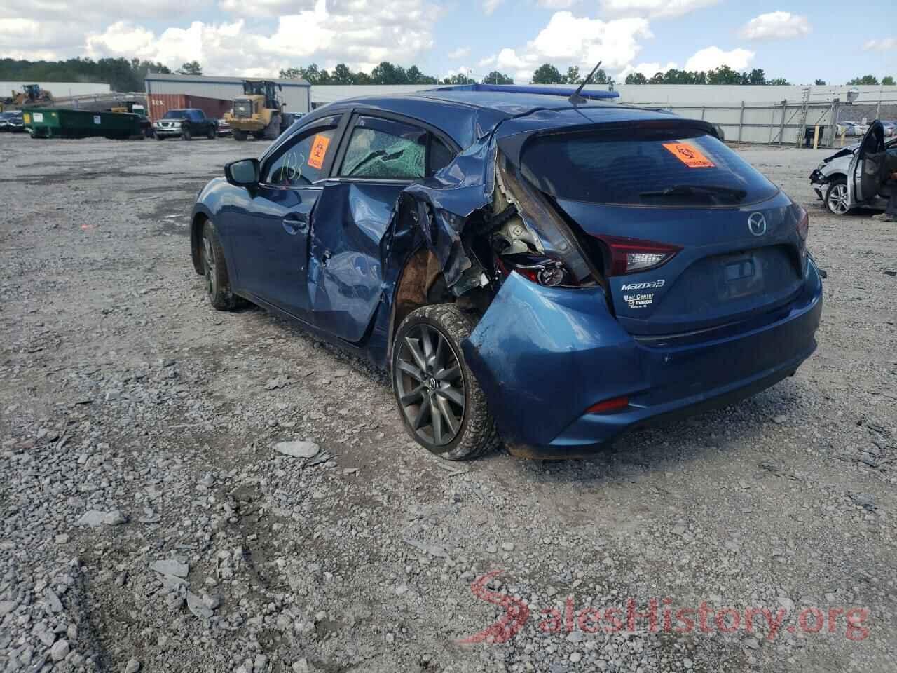 3MZBN1L33JM163730 2018 MAZDA 3