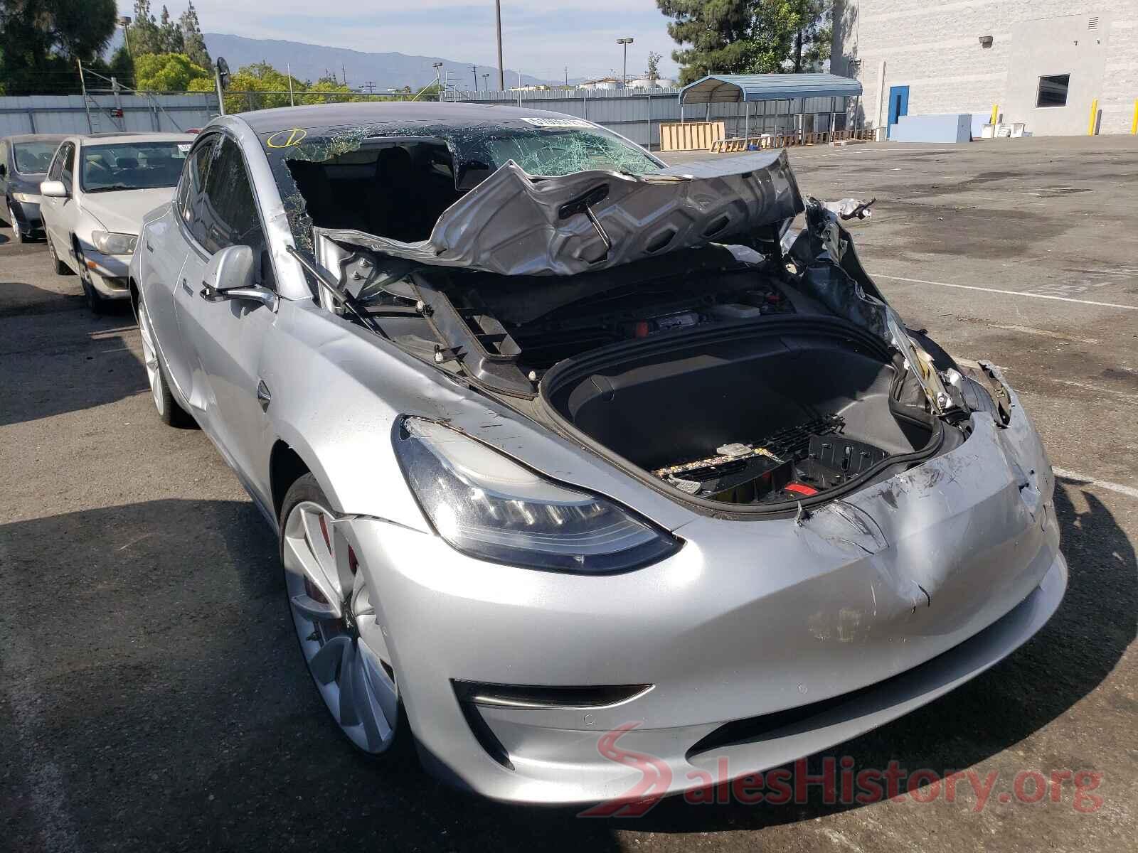 5YJ3E1EB5JF083460 2018 TESLA MODEL 3