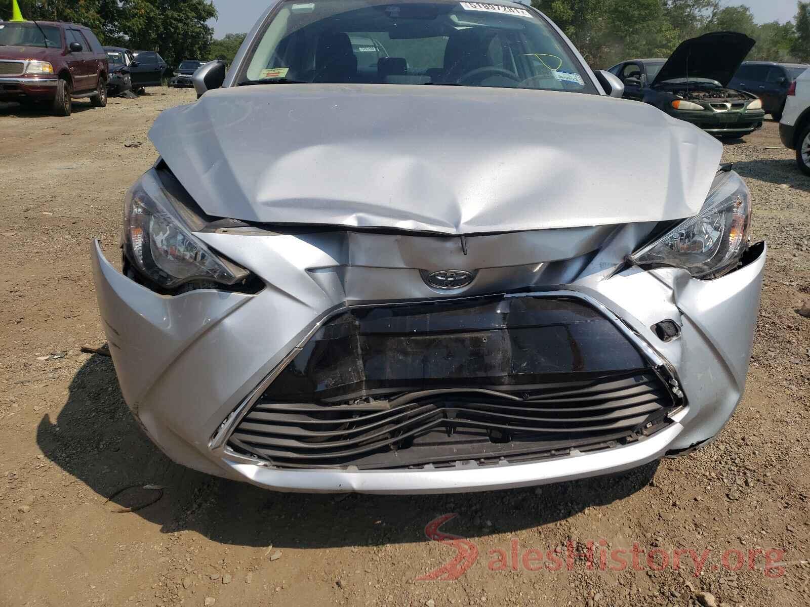 3MYDLBYV2JY306906 2018 TOYOTA YARIS