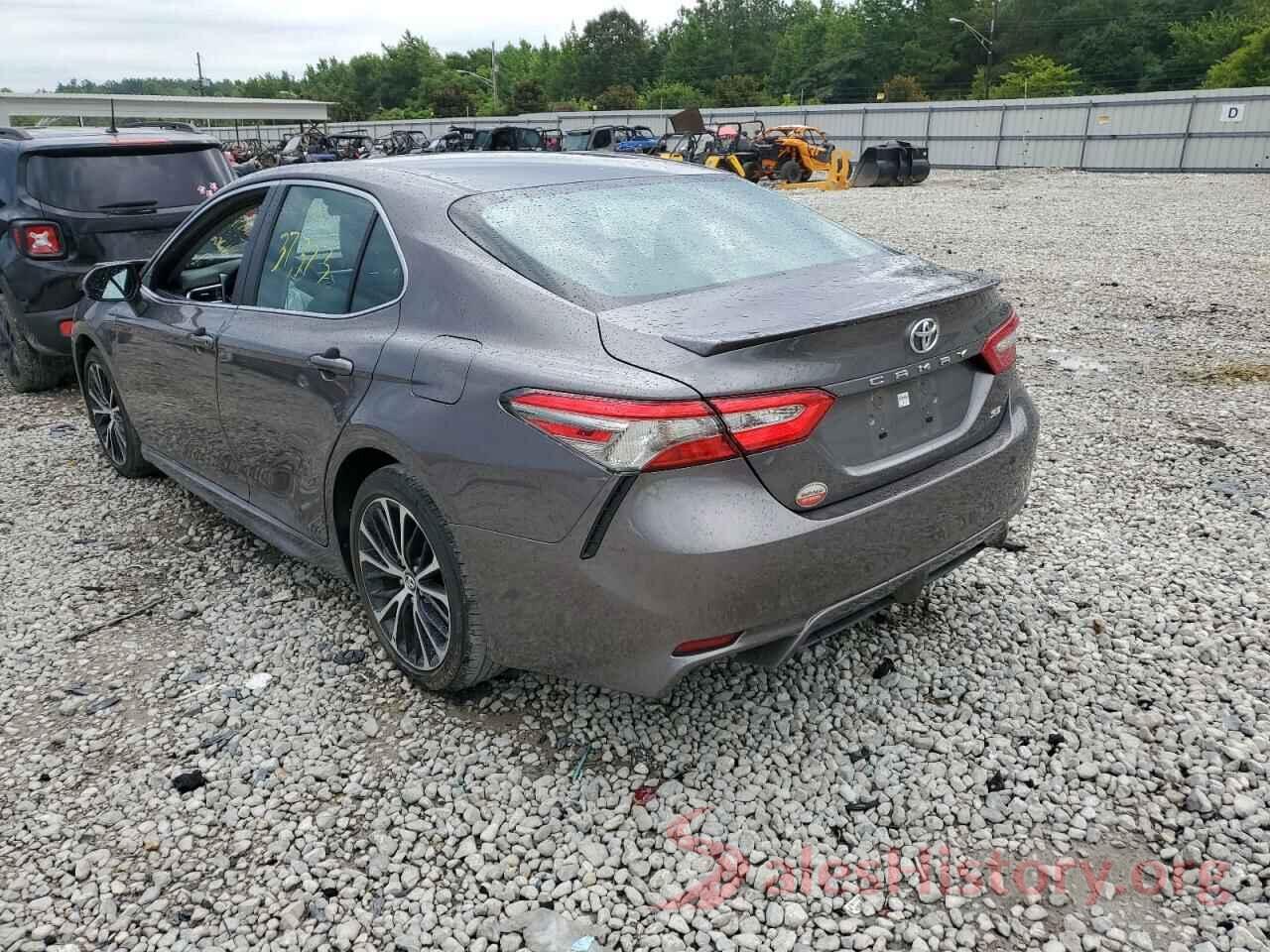 4T1B11HKXJU101327 2018 TOYOTA CAMRY