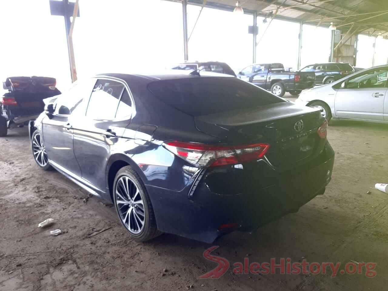 JTNB11HK8K3081084 2019 TOYOTA CAMRY