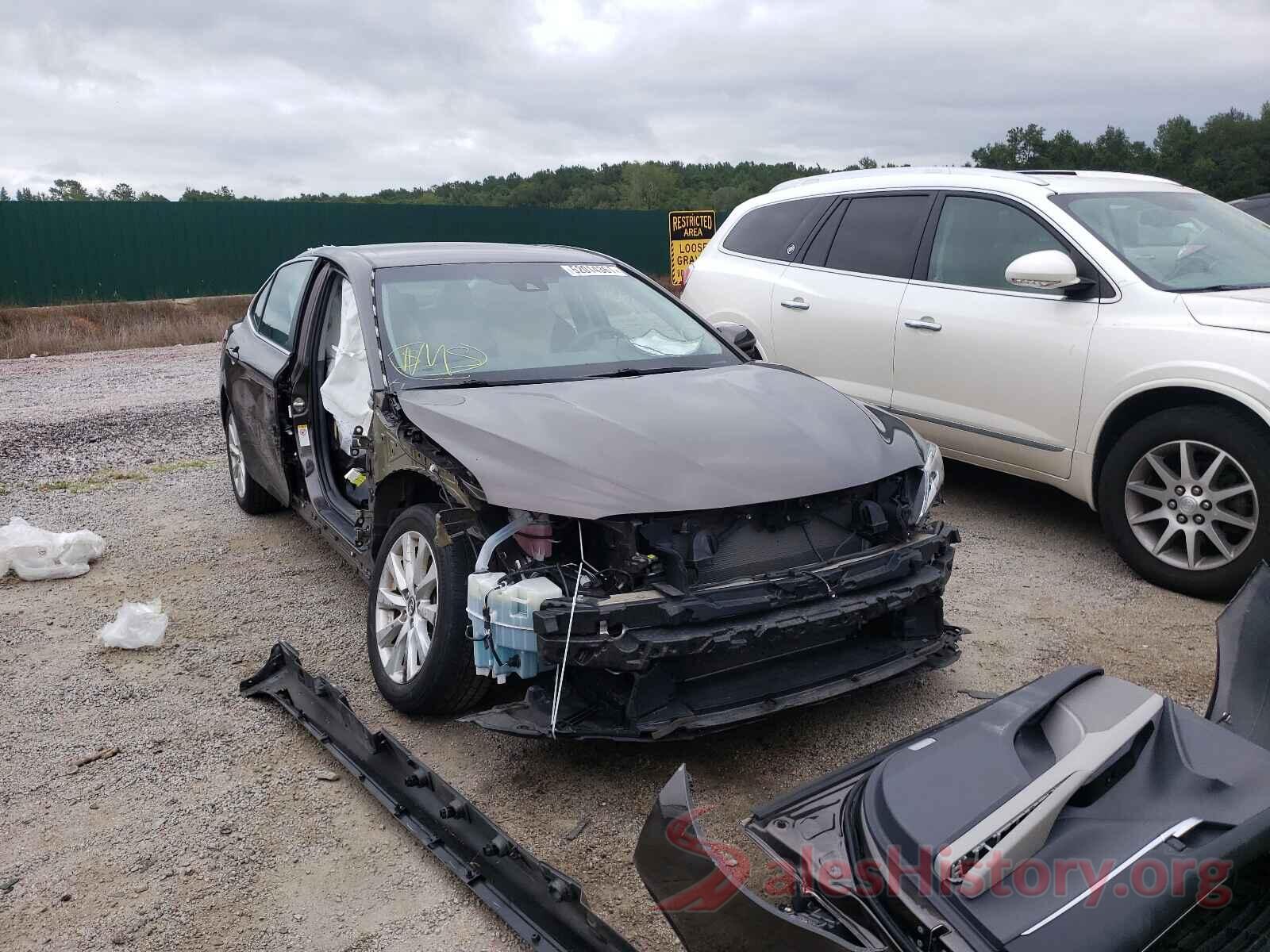 4T1B11HK3JU150336 2018 TOYOTA CAMRY