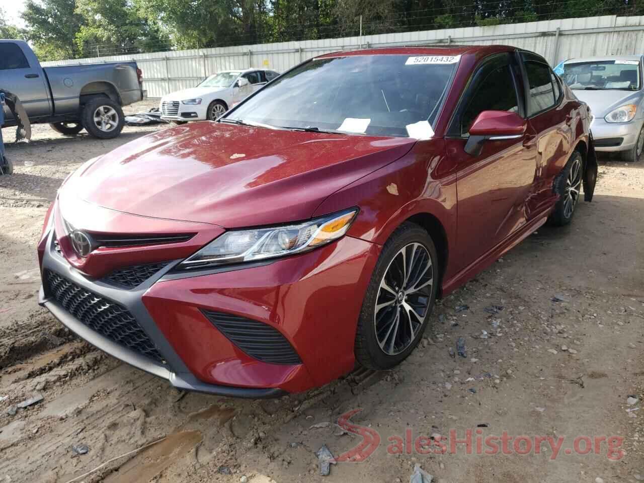 4T1B11HK4JU642129 2018 TOYOTA CAMRY