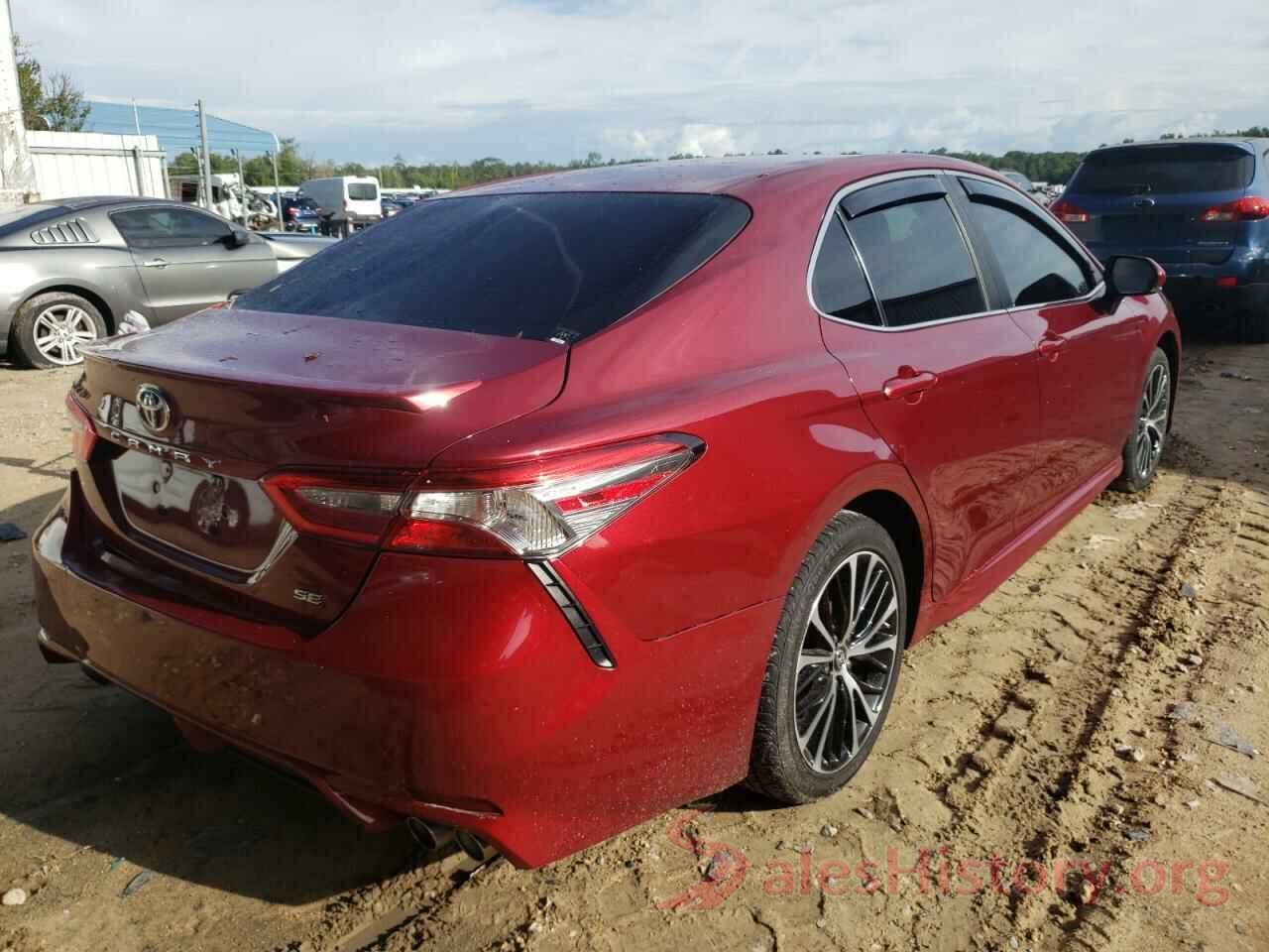 4T1B11HK4JU642129 2018 TOYOTA CAMRY