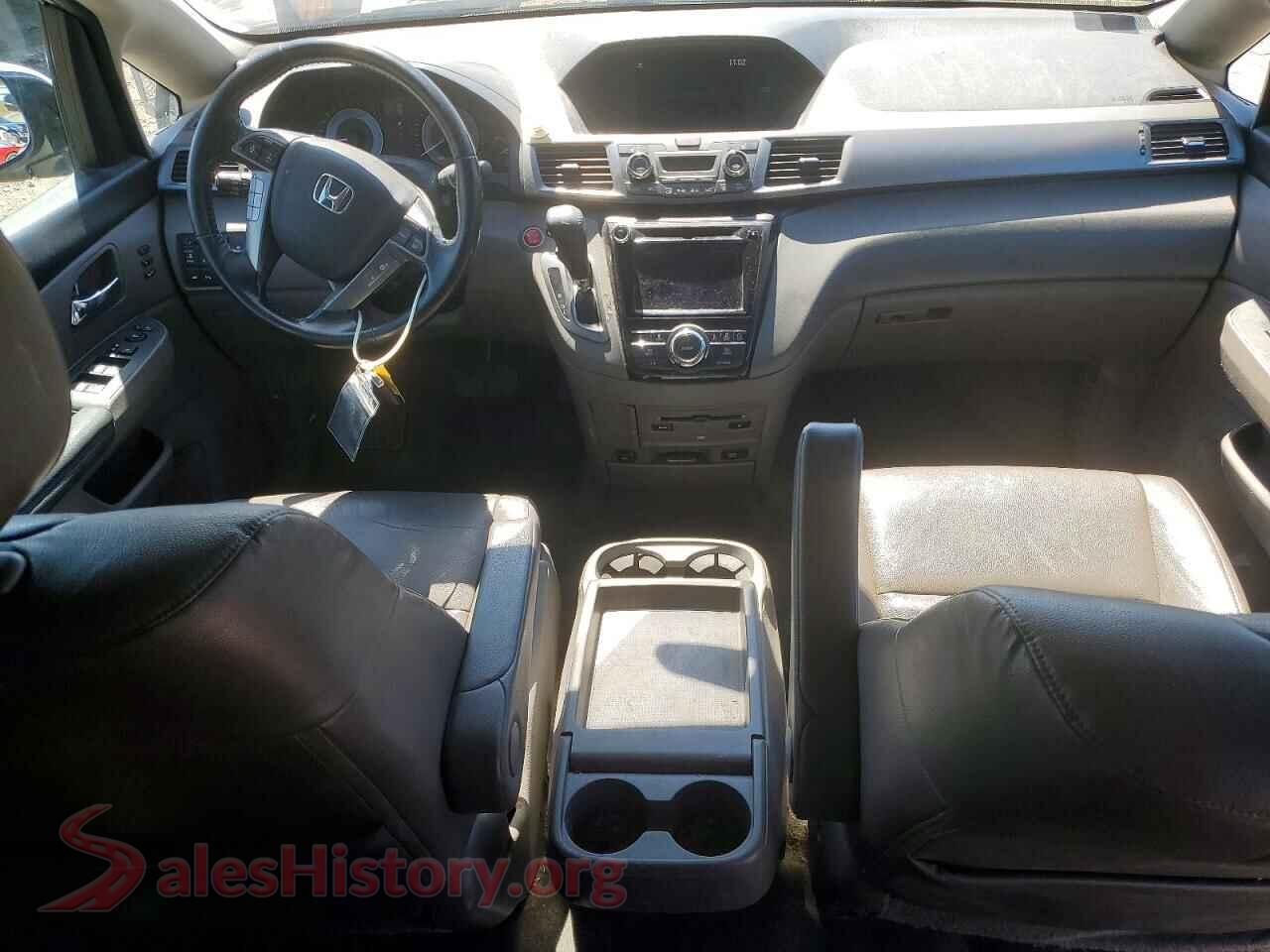 2017 HONDA ODYSSEY VIN 5FNRL5H91HB021841, interior dashboard