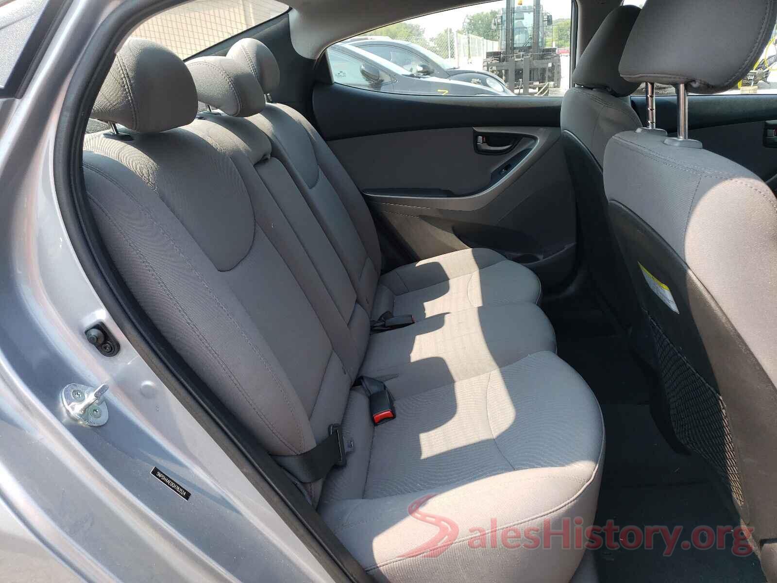 5NPDH4AE0GH783524 2016 HYUNDAI ELANTRA