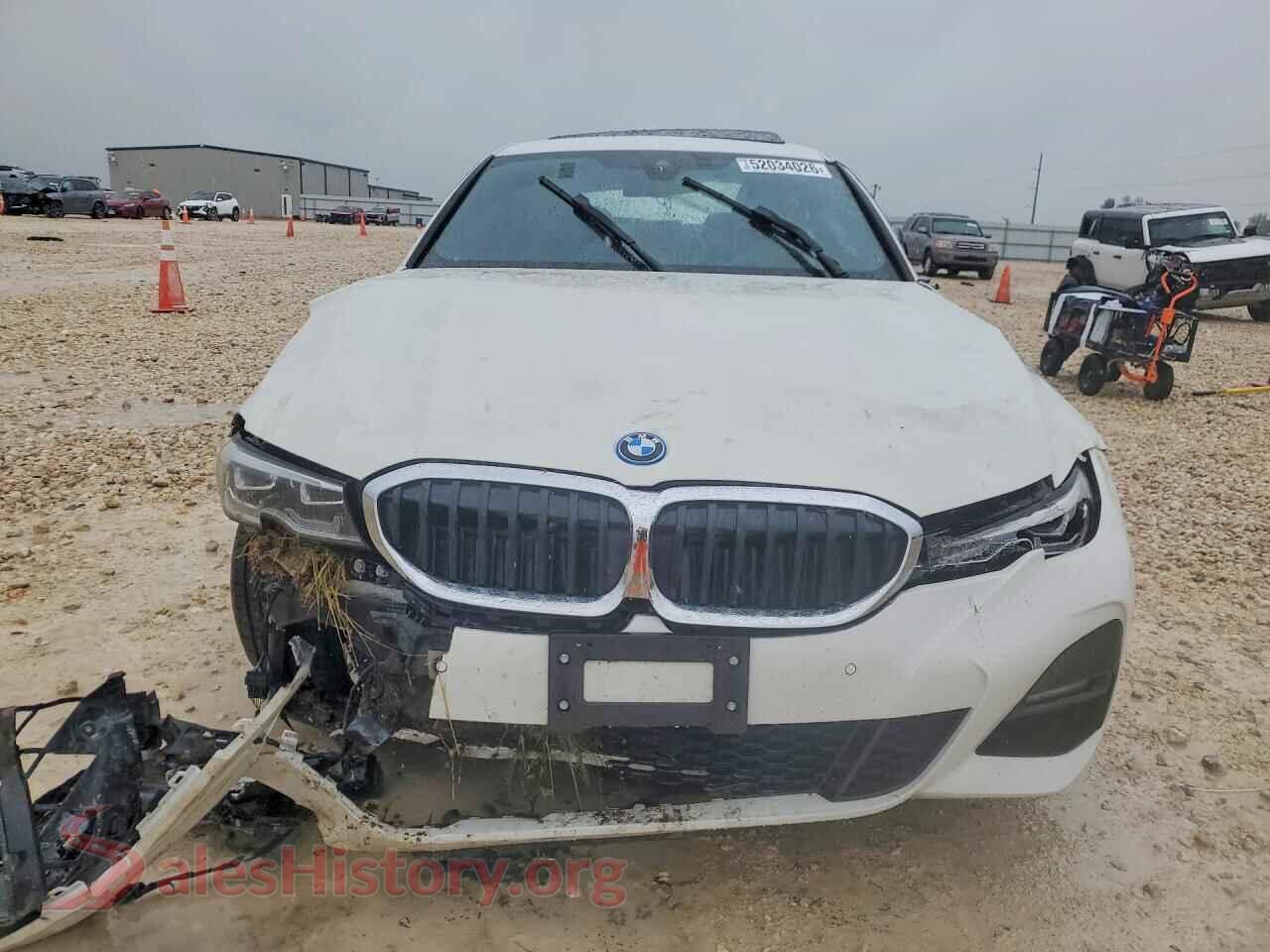 2022 BMW 3 SERIES VIN 3MW5P7J01N8C62743, rear view