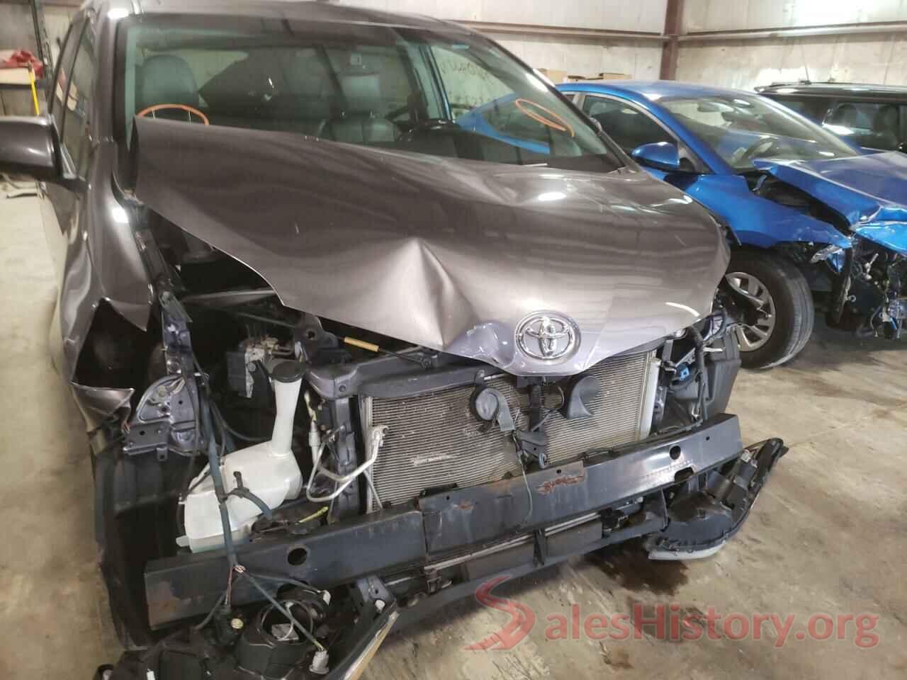 5TDDK3DC1CS048304 2012 TOYOTA SIENNA