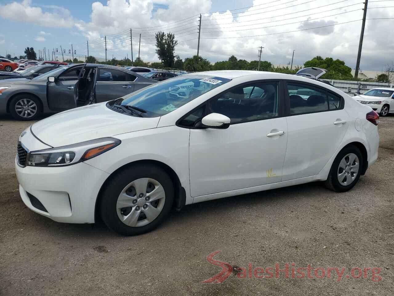 3KPFK4A73JE245004 2018 KIA FORTE