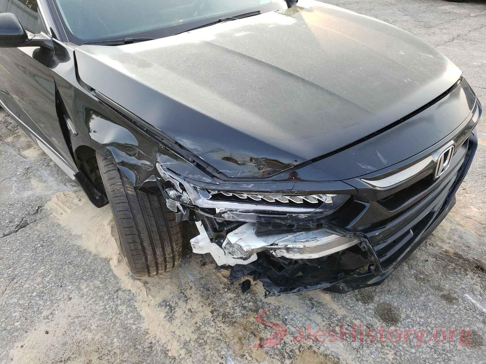 1HGCV2F98JA025323 2018 HONDA ACCORD