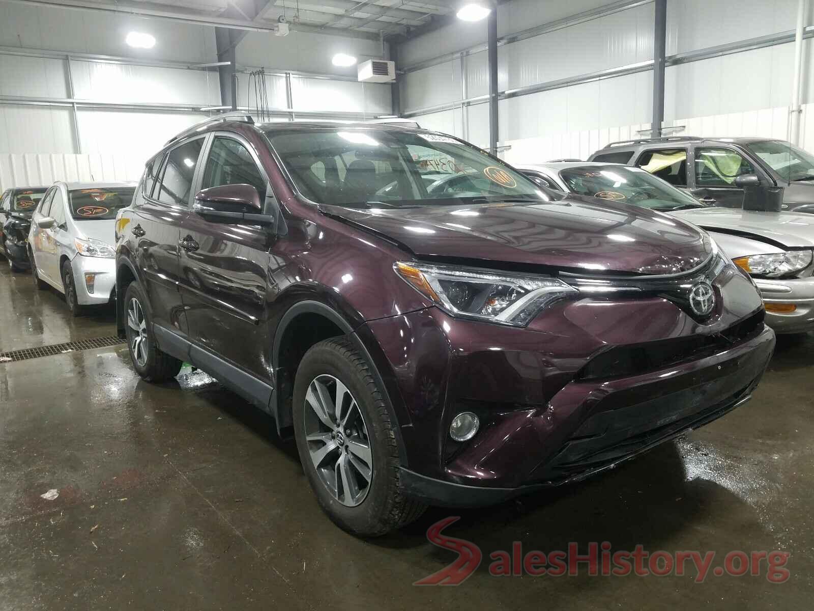 2T3RFREV2JW806854 2018 TOYOTA RAV4