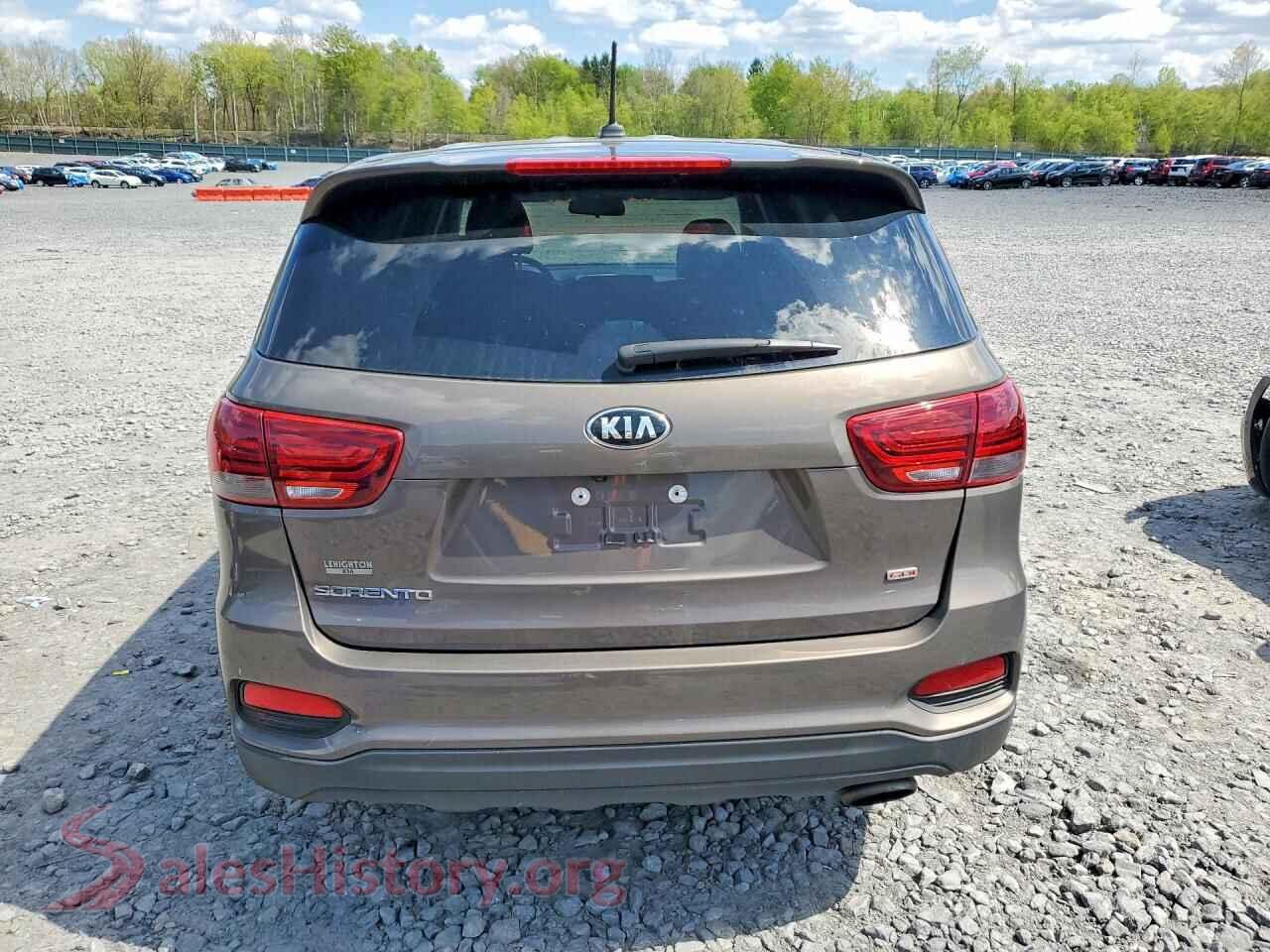 2019 KIA SORENTO VIN 5XYPGDA31KG545454, left side view