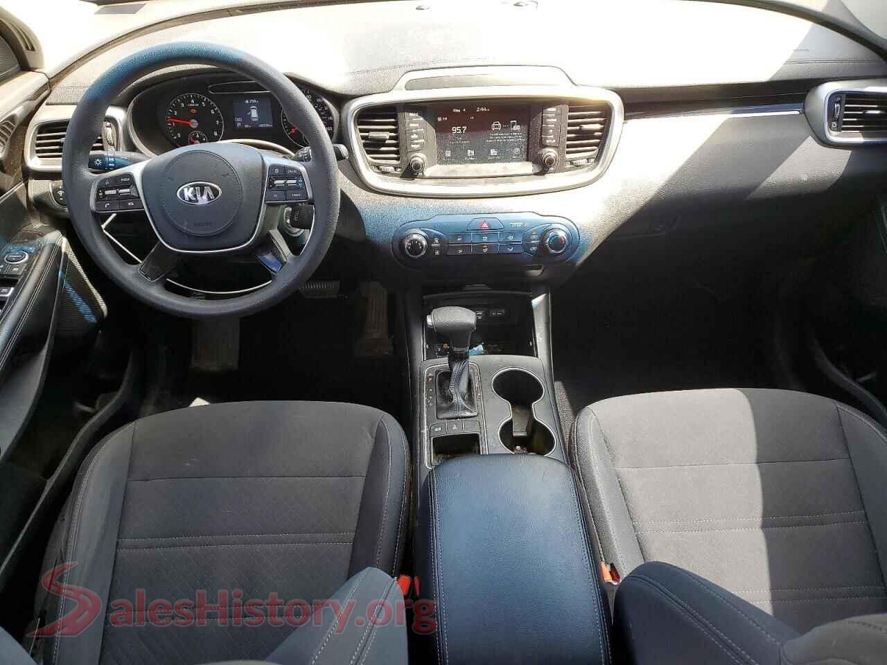 2019 KIA SORENTO VIN 5XYPGDA31KG545454, interior dashboard