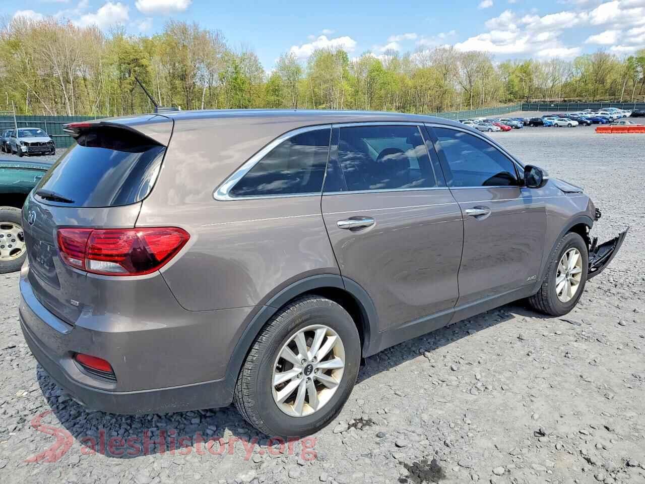 2019 KIA SORENTO VIN 5XYPGDA31KG545454, right side view