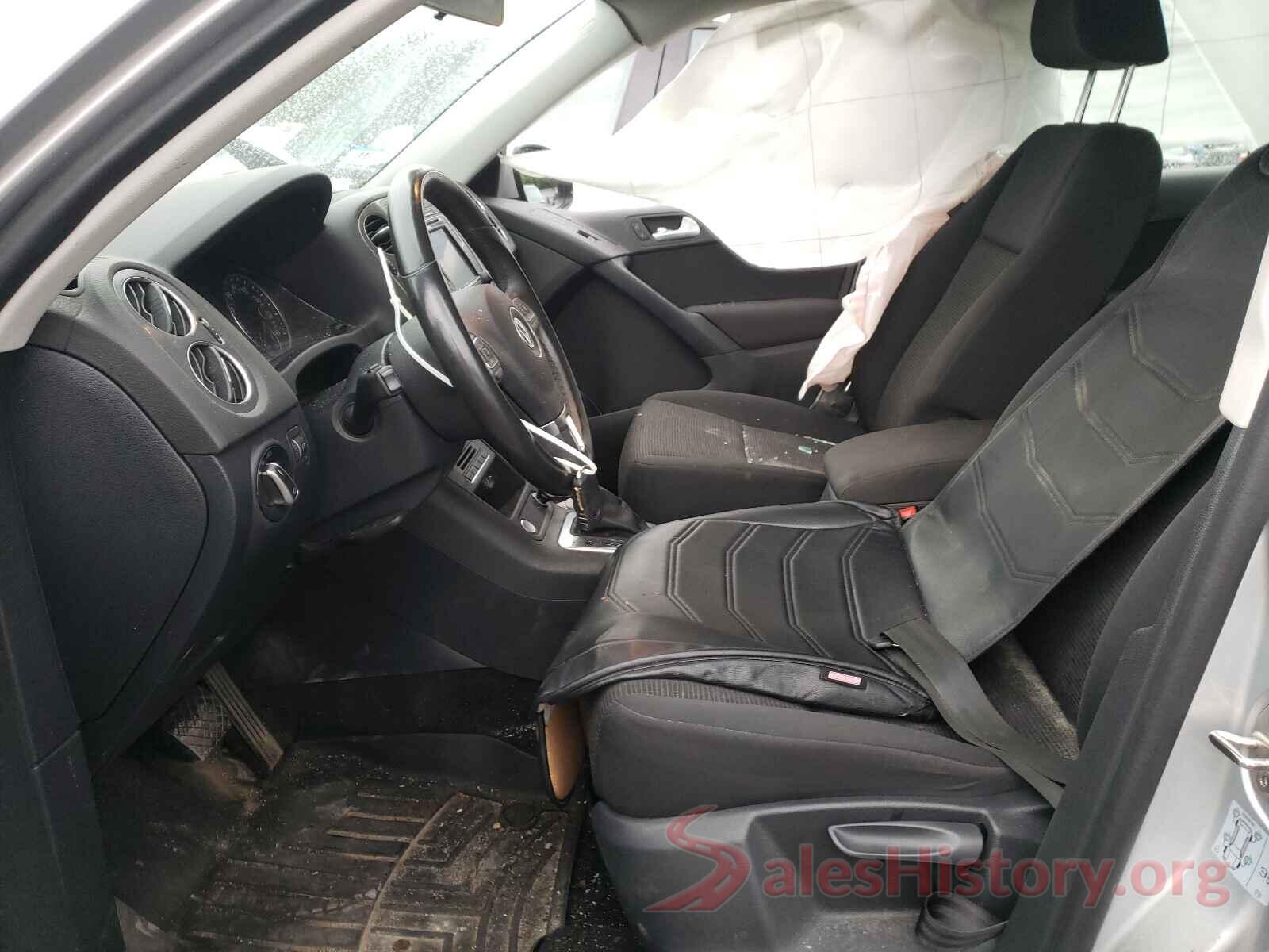 WVGBV7AX2HK042275 2017 VOLKSWAGEN TIGUAN