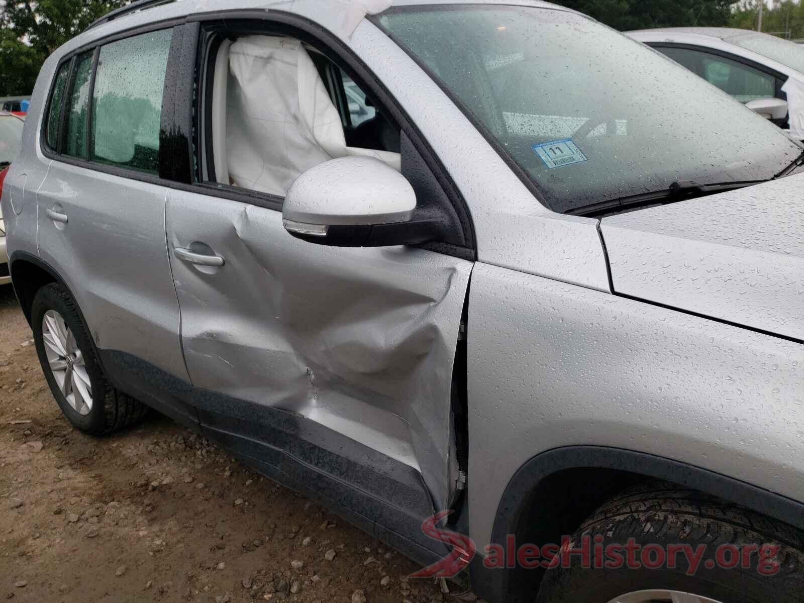 WVGBV7AX2HK042275 2017 VOLKSWAGEN TIGUAN