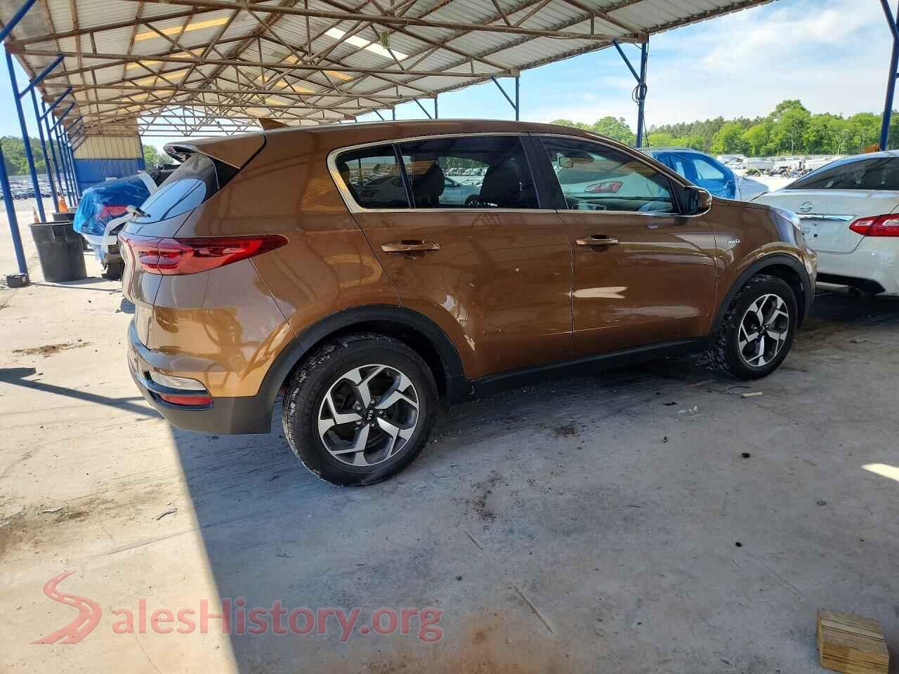 2021 KIA SPORTAGE VIN KNDPMCAC1M7922142, right side view
