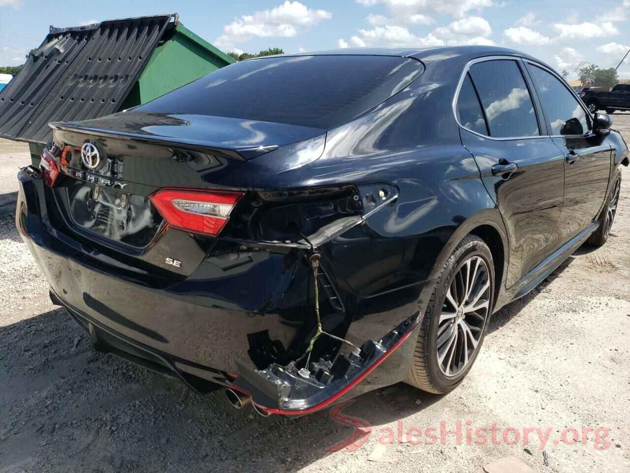 4T1B11HK0JU671109 2018 TOYOTA CAMRY