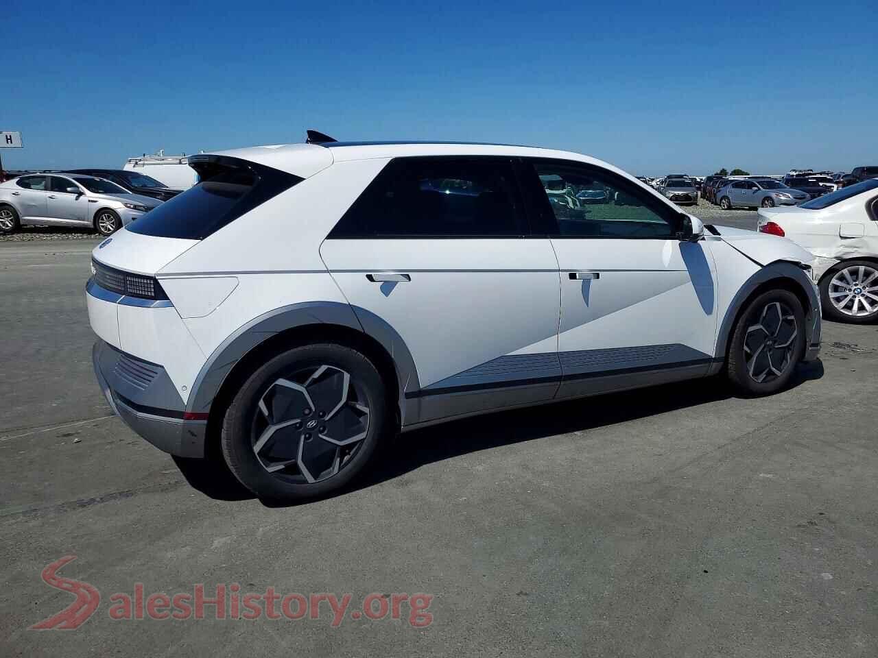 2024 HYUNDAI IONIQ VIN KM8KR4DE0RU304989, right side view