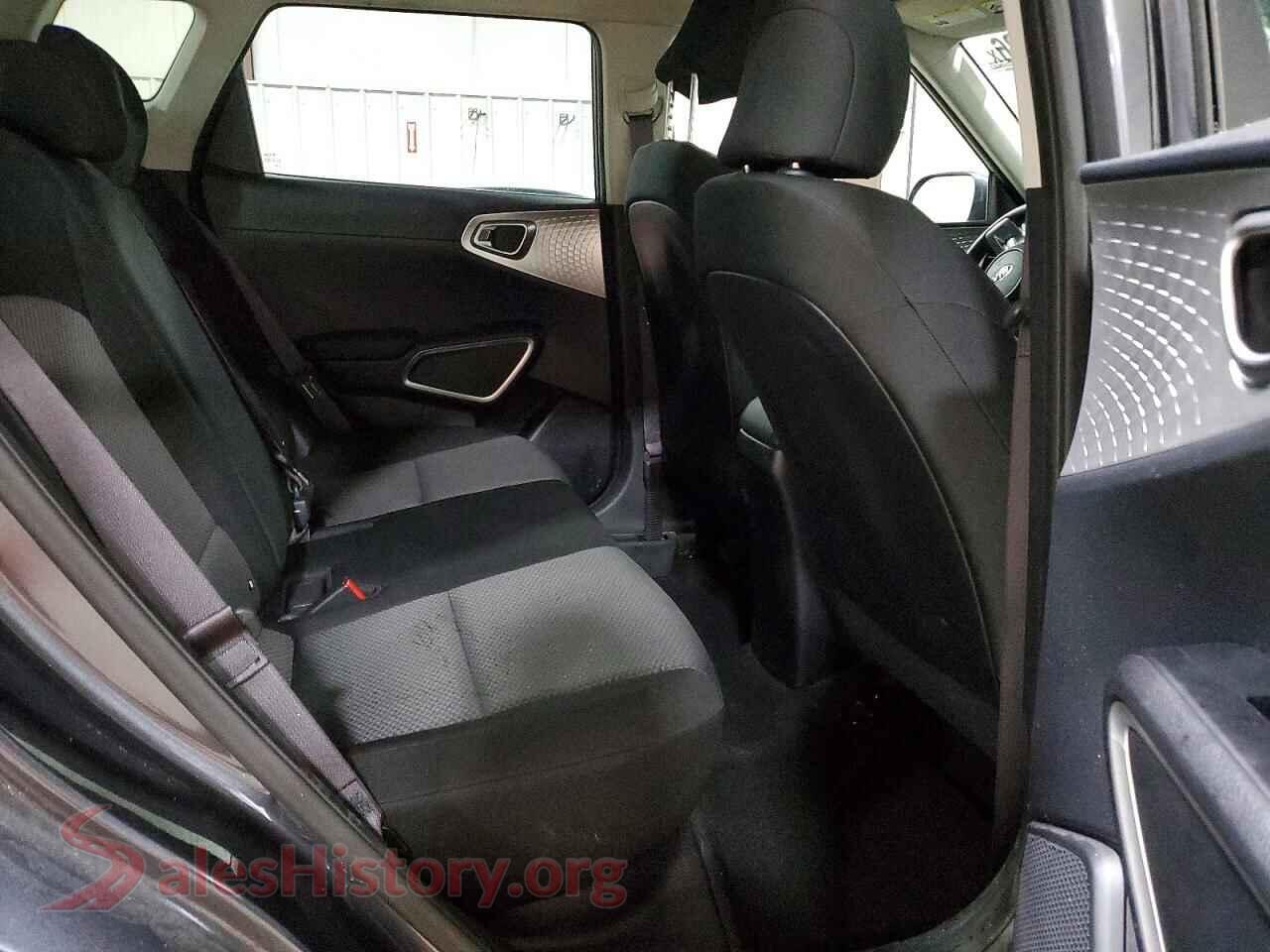 2021 KIA SOUL VIN KNDJ23AU7M7737209, VIN plate