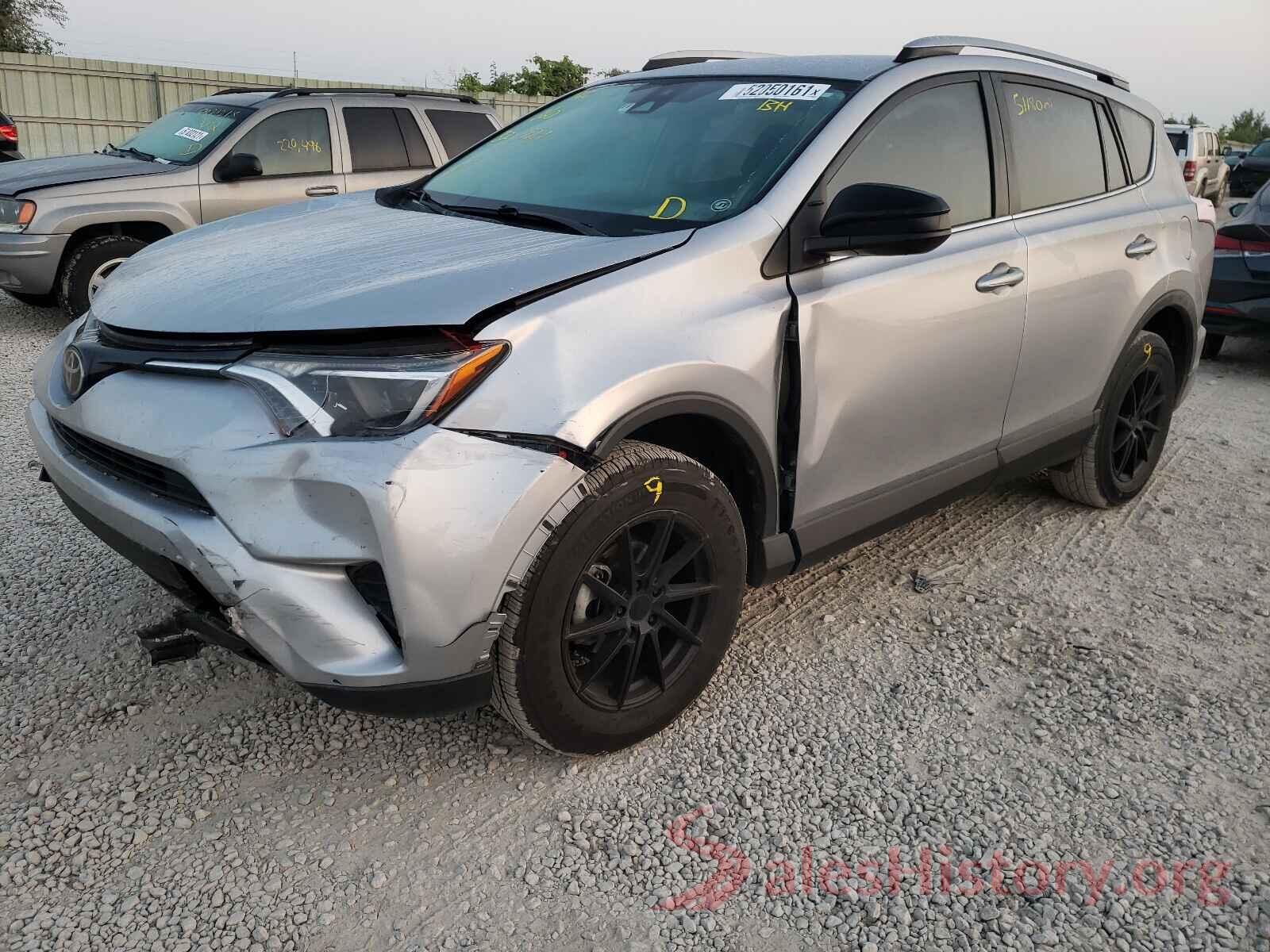 2T3ZFREV5HW325927 2017 TOYOTA RAV4