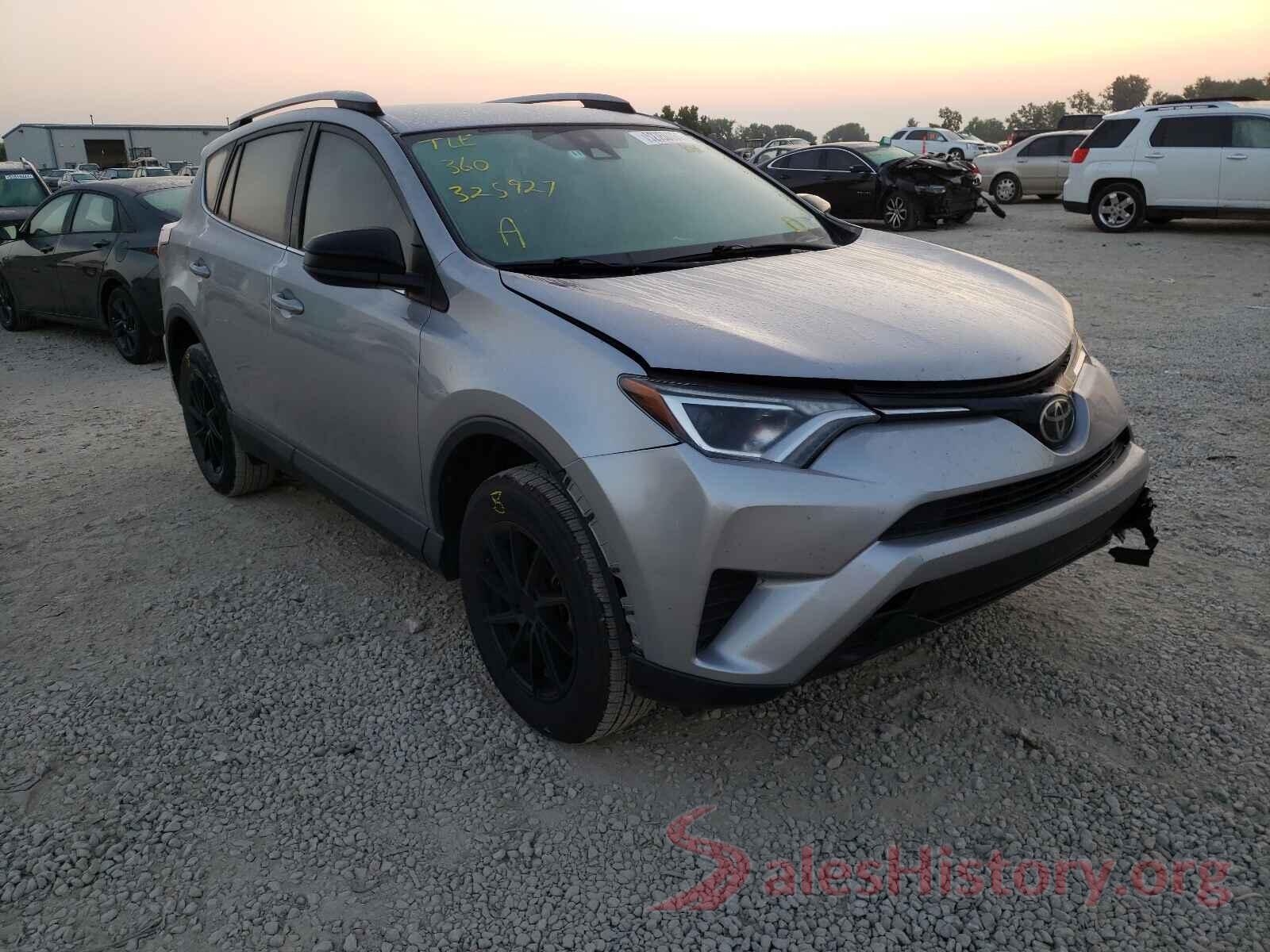 2T3ZFREV5HW325927 2017 TOYOTA RAV4