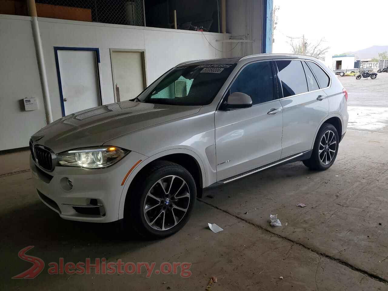 5UXKR2C53J0X07630 2018 BMW X5