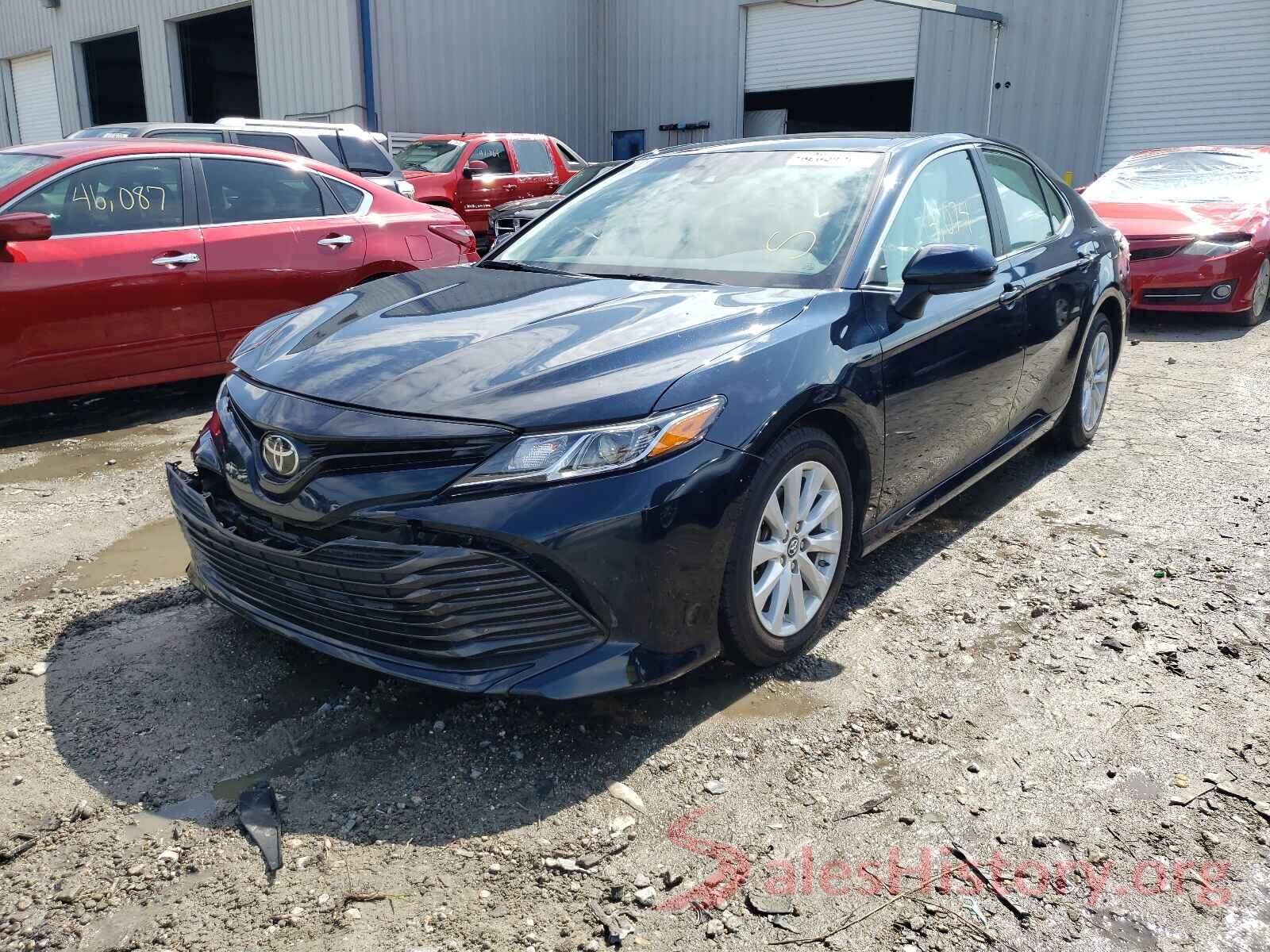 4T1B11HK6JU666366 2018 TOYOTA CAMRY