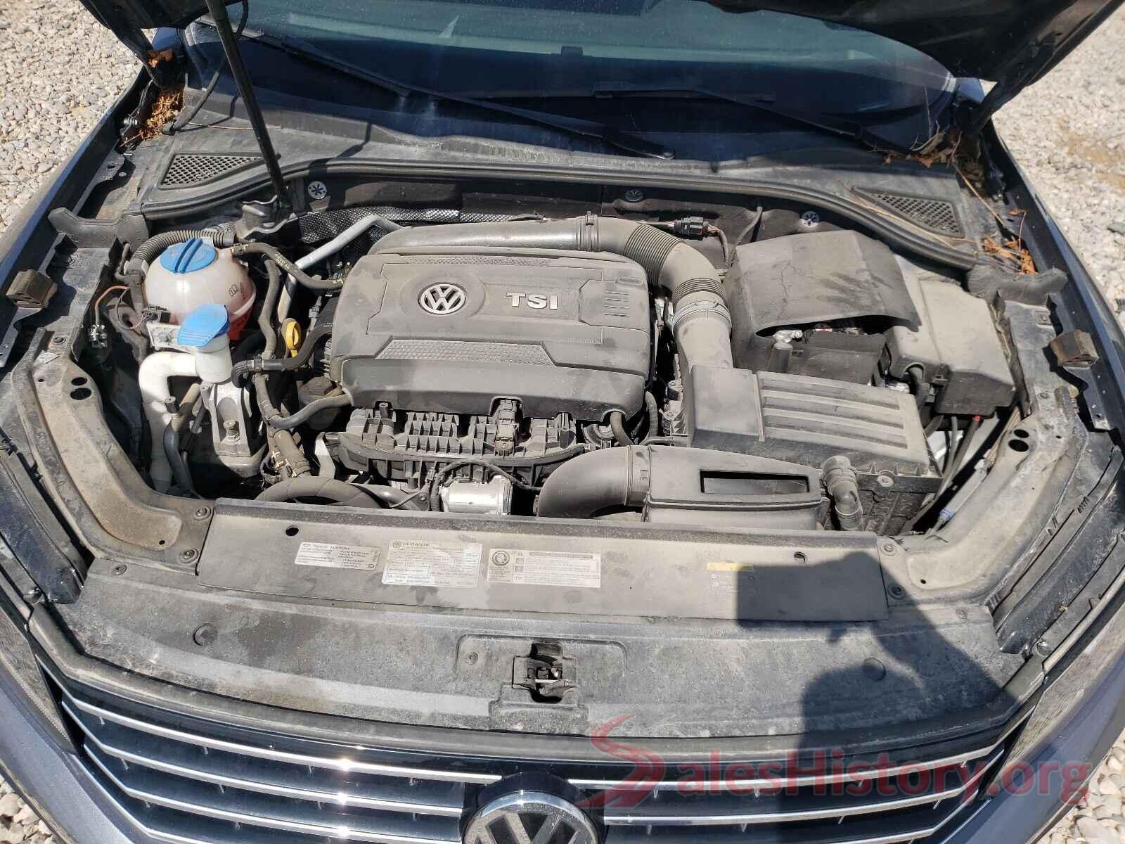 1VWAT7A39HC078135 2017 VOLKSWAGEN PASSAT