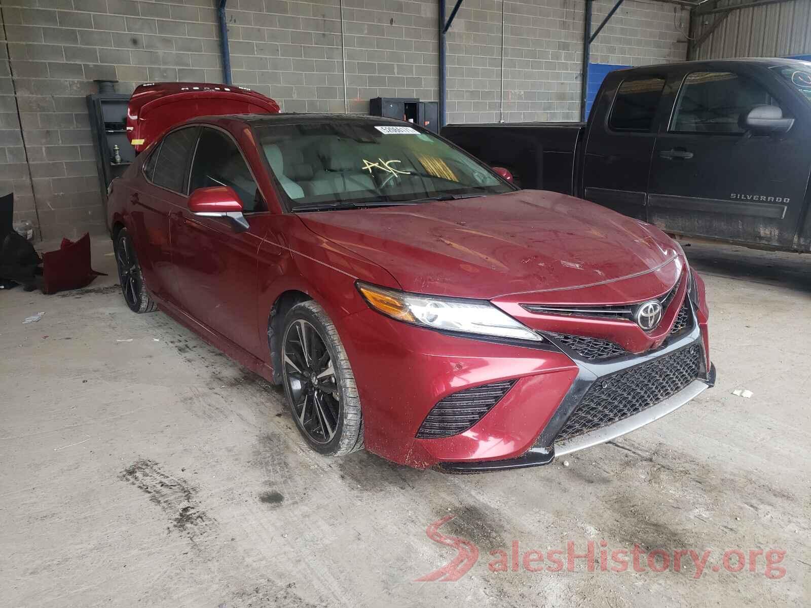 4T1B61HK5JU534457 2018 TOYOTA CAMRY