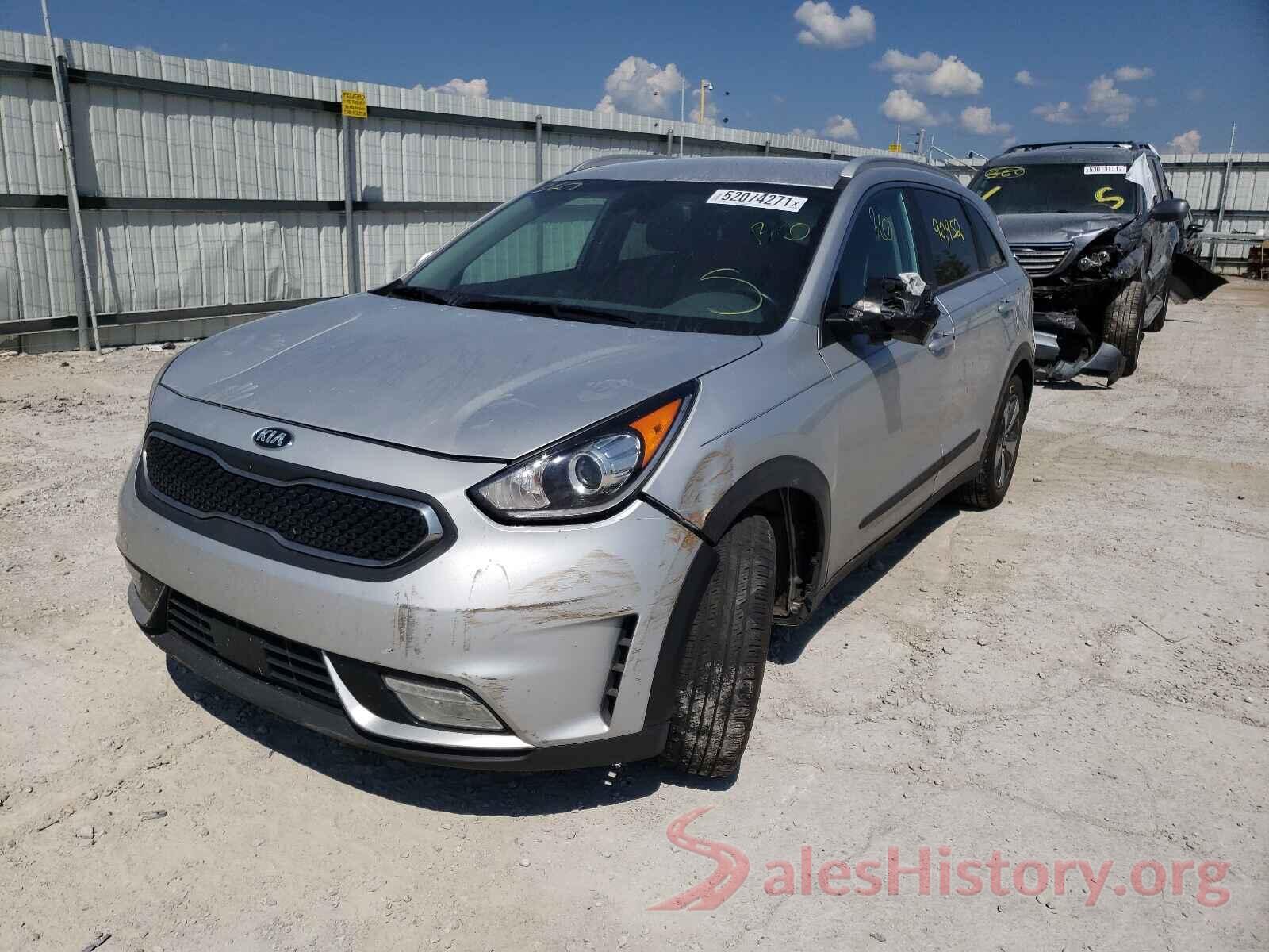 KNDCB3LC1H5070975 2017 KIA NIRO