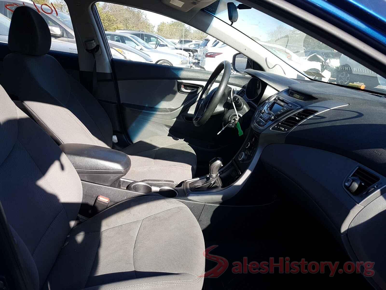 5NPDH4AE4GH688092 2016 HYUNDAI ELANTRA