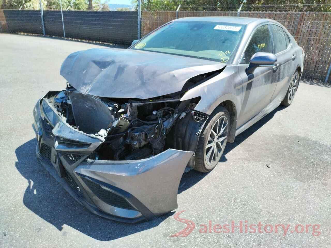 4T1T11AKXNU620107 2022 TOYOTA CAMRY