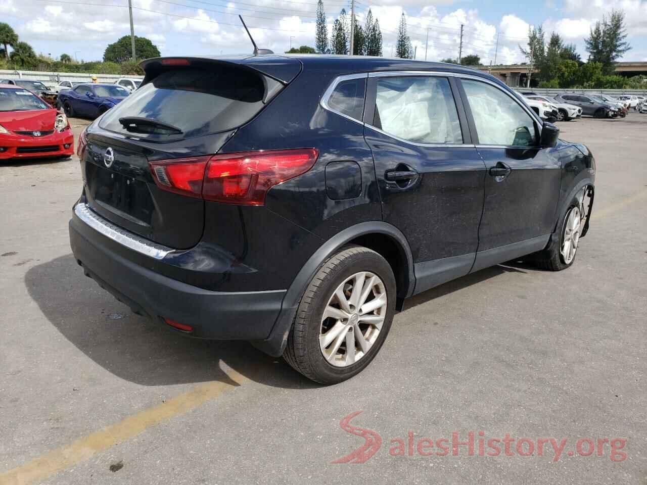 JN1BJ1CP2JW101417 2018 NISSAN ROGUE