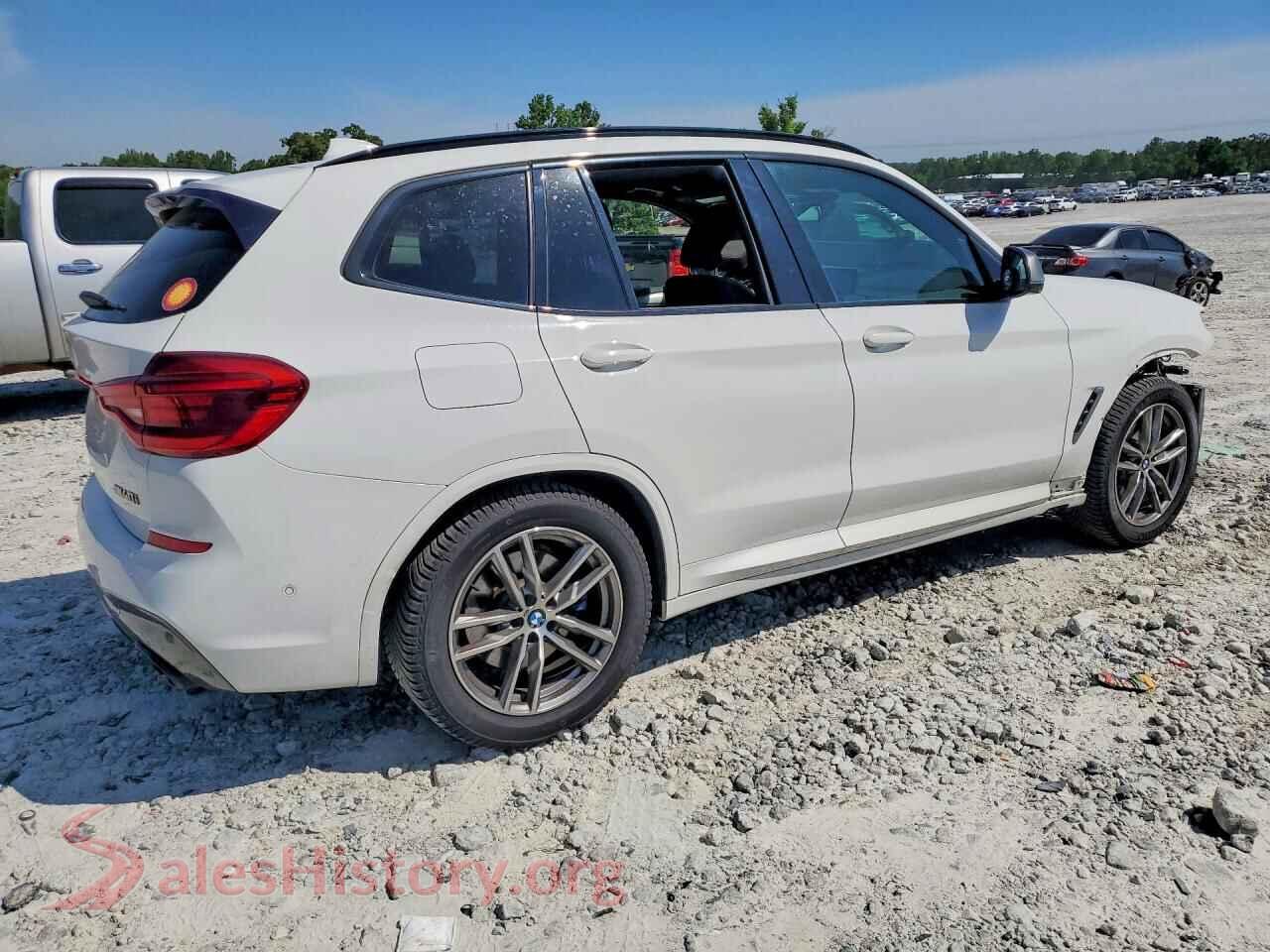 2019 BMW X3 VIN 5UXTS3C51K0Z02769, right side view
